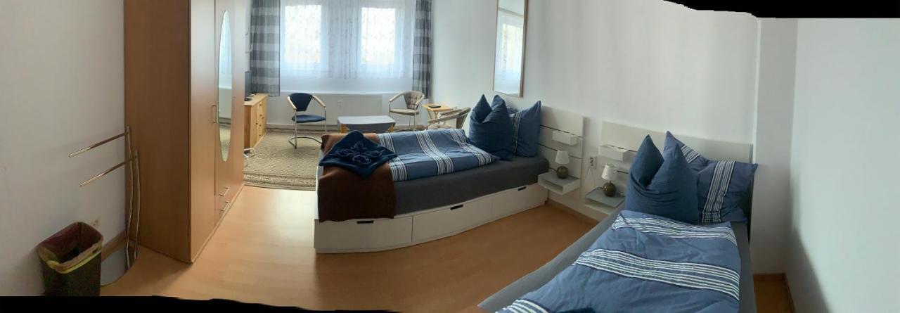 Monteurs Zimmer Noack Borssum 外观 照片
