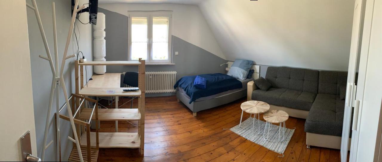 Monteurs Zimmer Noack Borssum 外观 照片